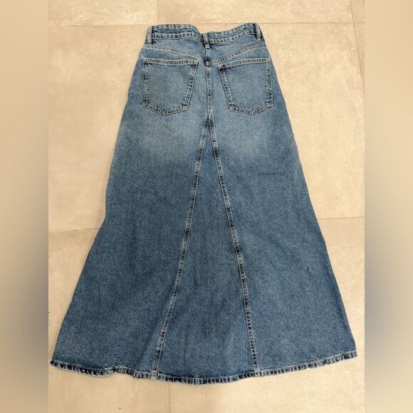 NWOT ZARA Denim Knee Length Midi Skirt - Picture 2 of 4